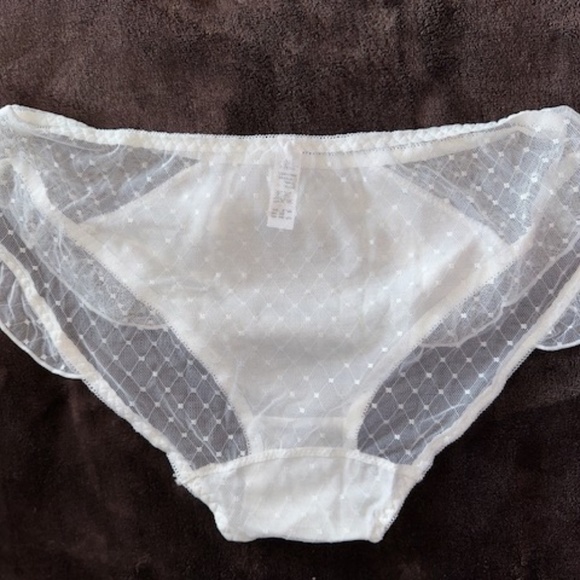 White lace Lolita Kawaii Panties. White Bridal Panties.  28" to 38" waist - Picture 2 of 4